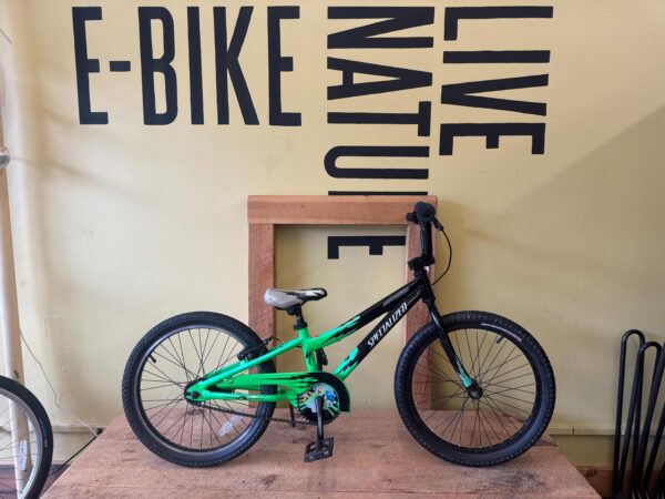 Used Specialized Hot Rock 20" Green/ Black