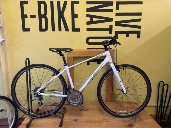 Used white Giant Escape W white S